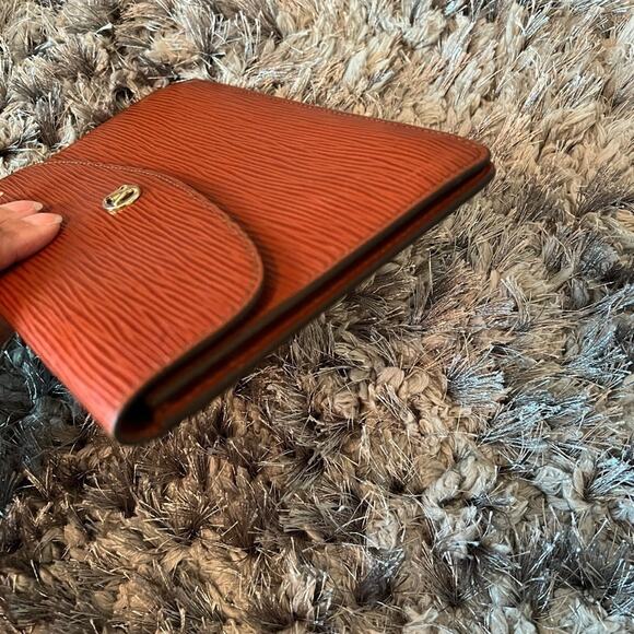 Louis Vuitton Vintage 80s Epi Leather Montaigne 20 Fawn Envelope Clutch Pouch - Picture 4 of 15